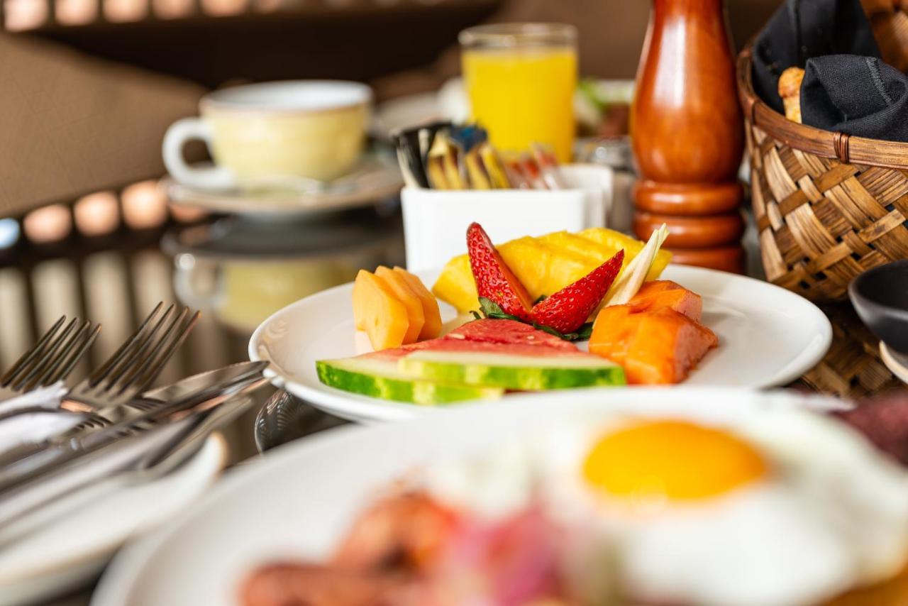Hotel York Luxury Suites Medellin By Preferred Extérieur photo A fruit salad