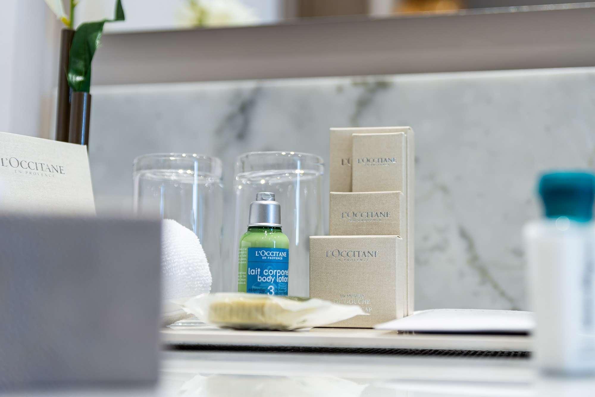 Hotel York Luxury Suites Medellin By Preferred Extérieur photo L'OCCITANE amenities