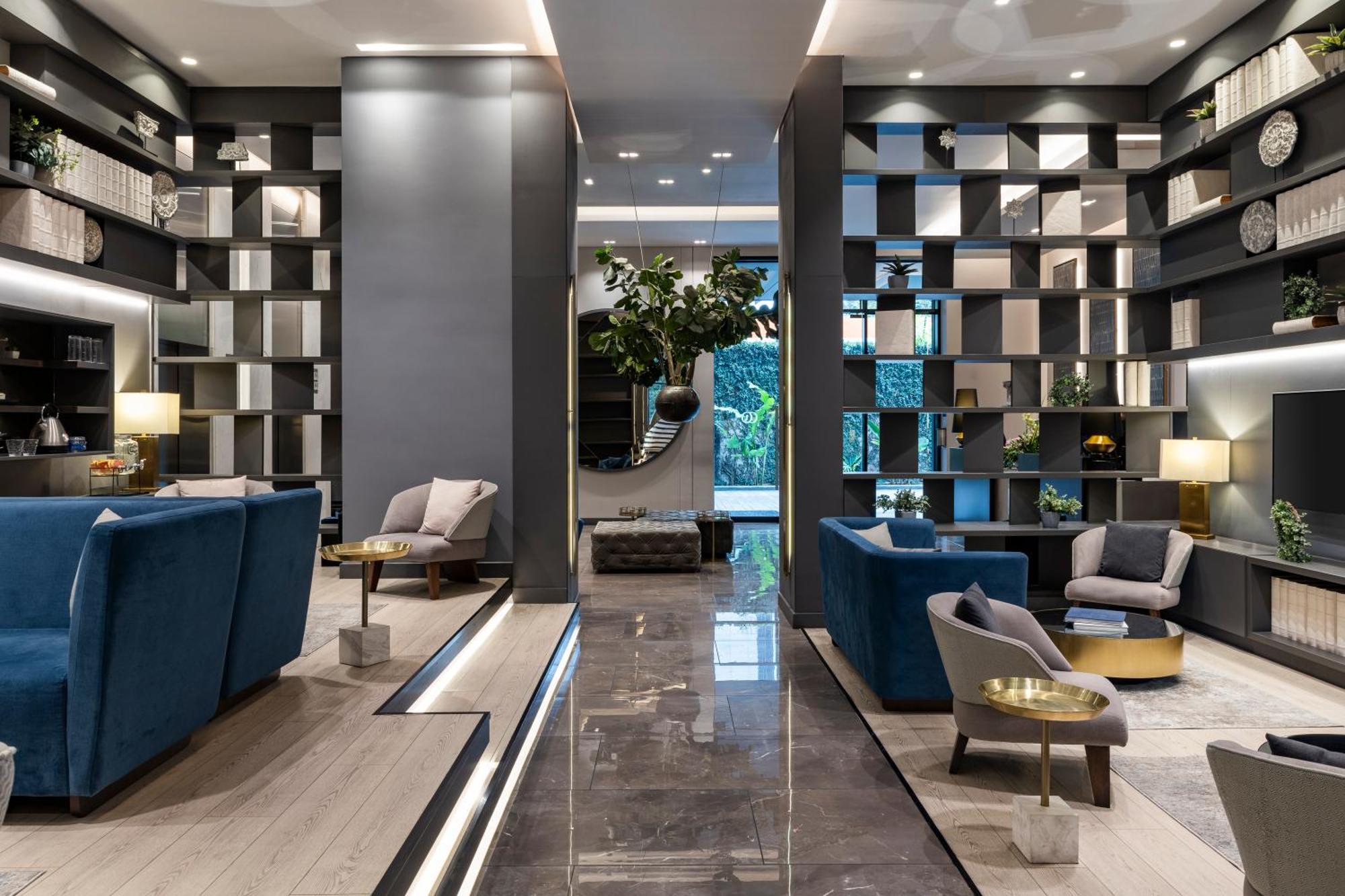 Hotel York Luxury Suites Medellin By Preferred Extérieur photo The lobby of the hotel