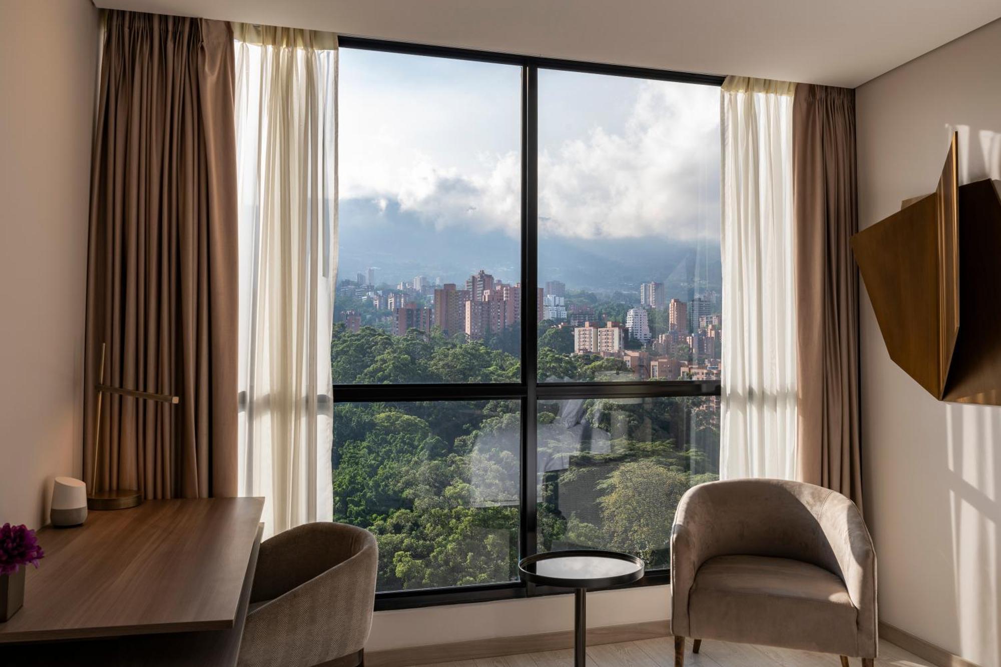 Hotel York Luxury Suites Medellin By Preferred Extérieur photo View from a room