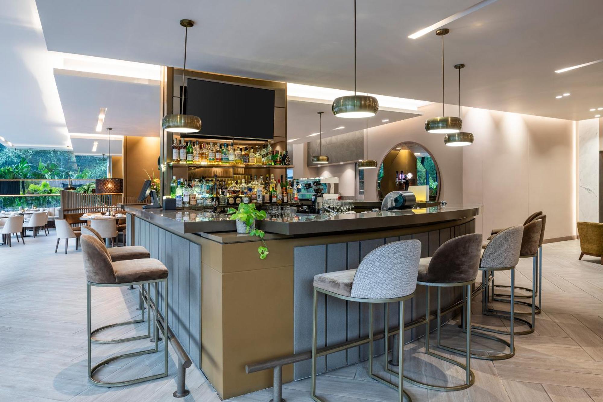 Hotel York Luxury Suites Medellin By Preferred Extérieur photo The bar at the new lounge